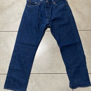 Levi’s classic Indigo Straight-Leg Jeans